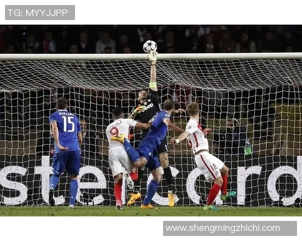 以足球星手办拉莫斯为核心展现绿茵激情与传奇风采