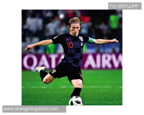 全球足球历史最佳球员排名榜单盘点谁能称雄足坛至今